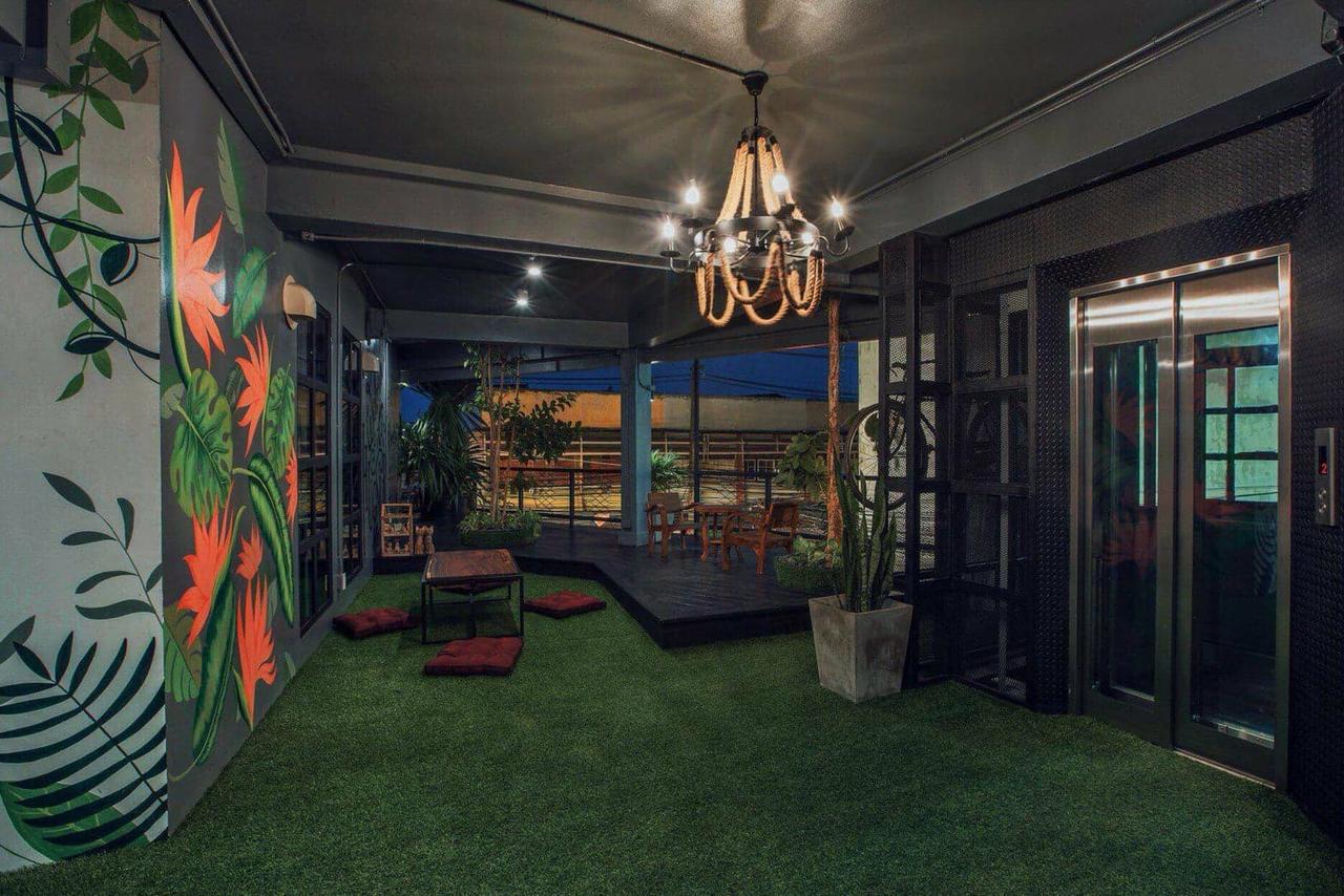 Hugnur Hostel And Coffee Chiang Mai Exterior foto