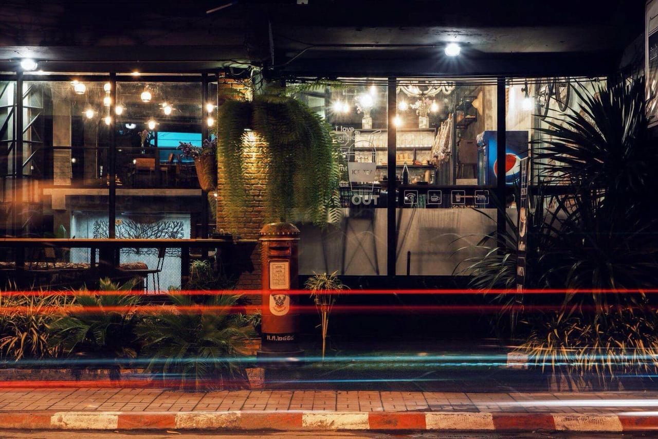 Hugnur Hostel And Coffee Chiang Mai Exterior foto